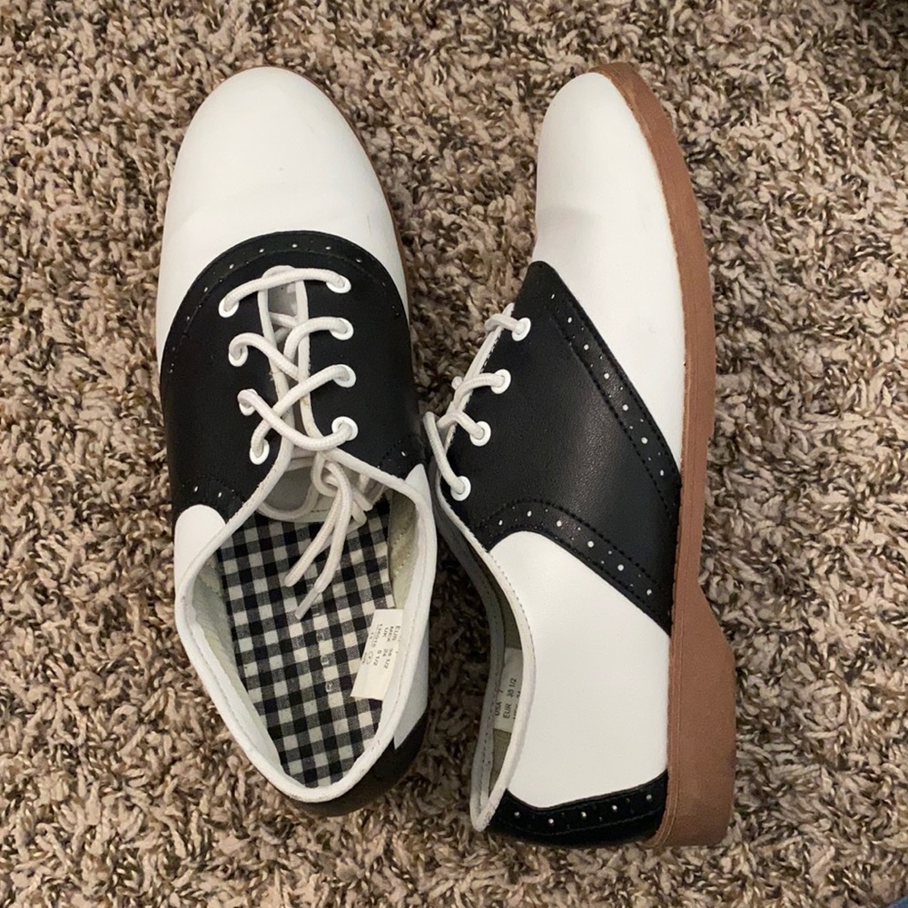 BW oxfords